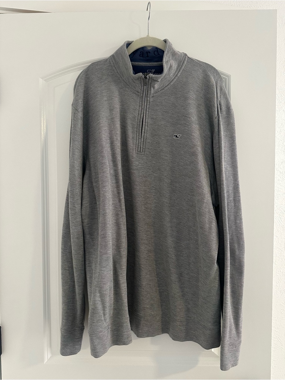 Vineyard Vines Men's Gray Quarter-Zip Sweater